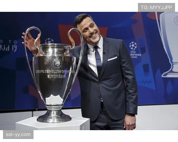 塞萨尔出席维罗纳葡萄酒展，回应国米历史最佳门将话题